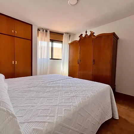 Atico Primera Linea Playa Con Parking Apartment