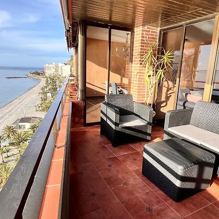 Atico Primera Linea Playa Con Parking